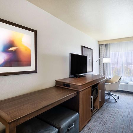 Hampton Inn By Hilton Irvine East - Lake Forest Buitenkant foto