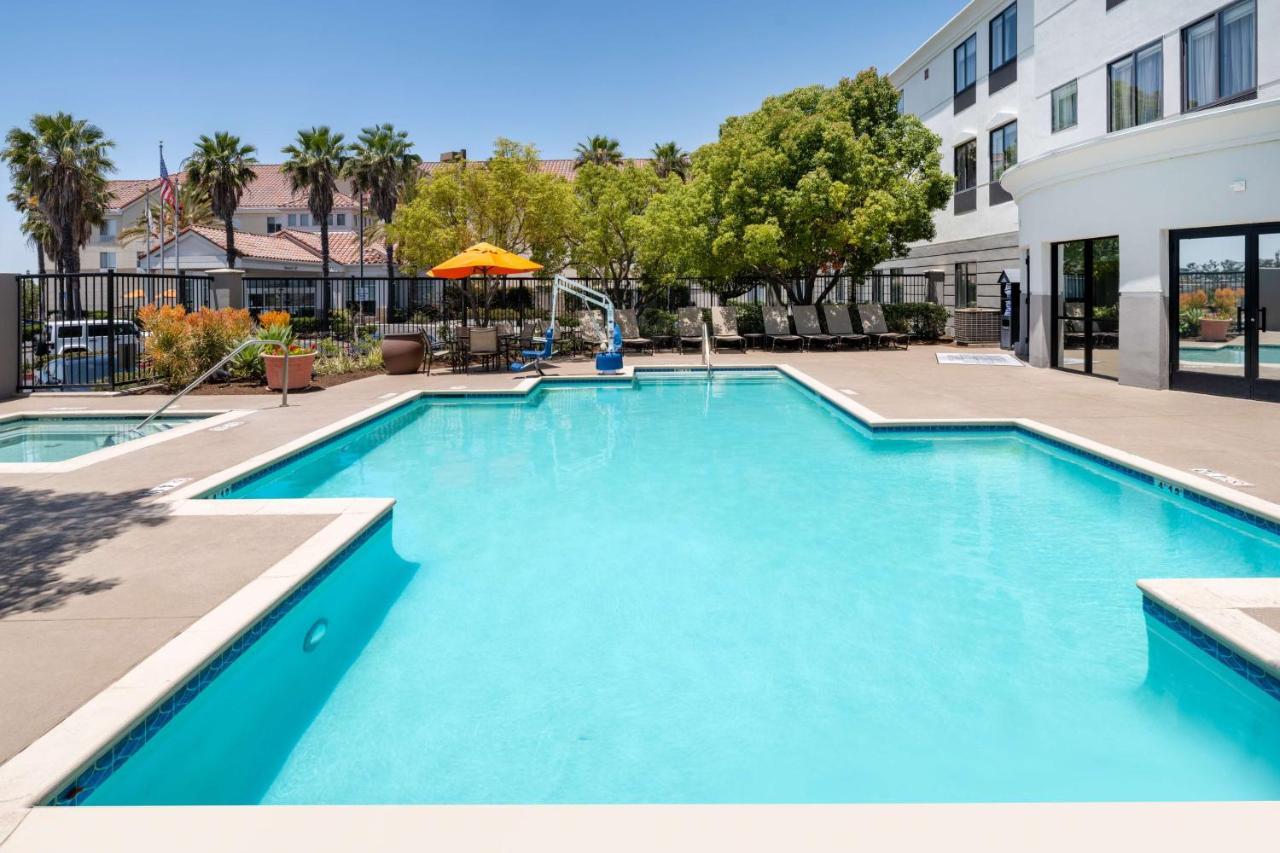 Hampton Inn By Hilton Irvine East - Lake Forest Buitenkant foto