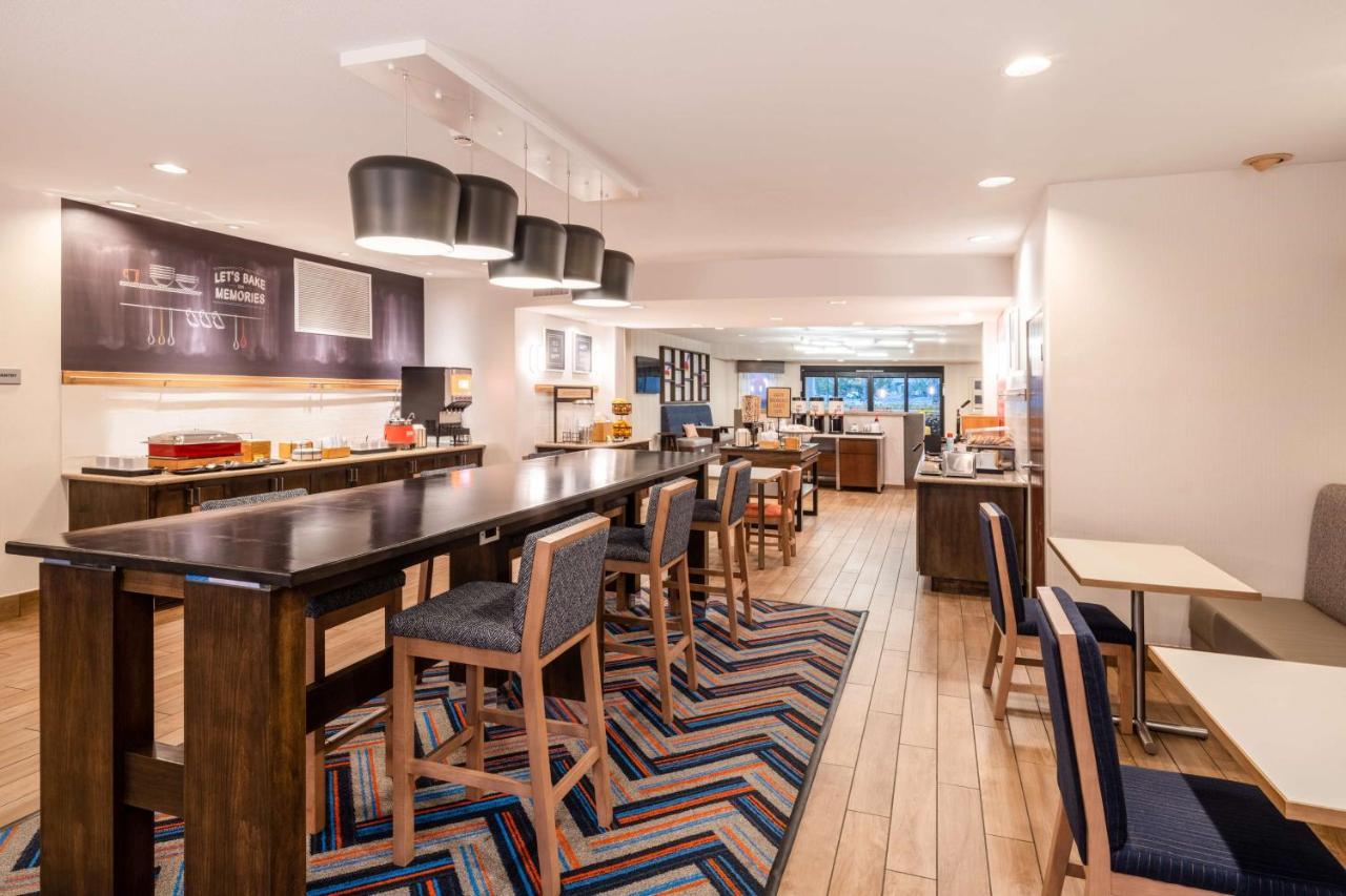 Hampton Inn By Hilton Irvine East - Lake Forest Buitenkant foto